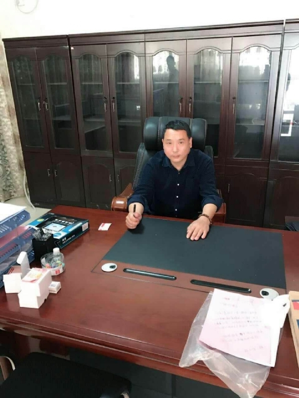 艺术家的第一张照片--东山相亲网