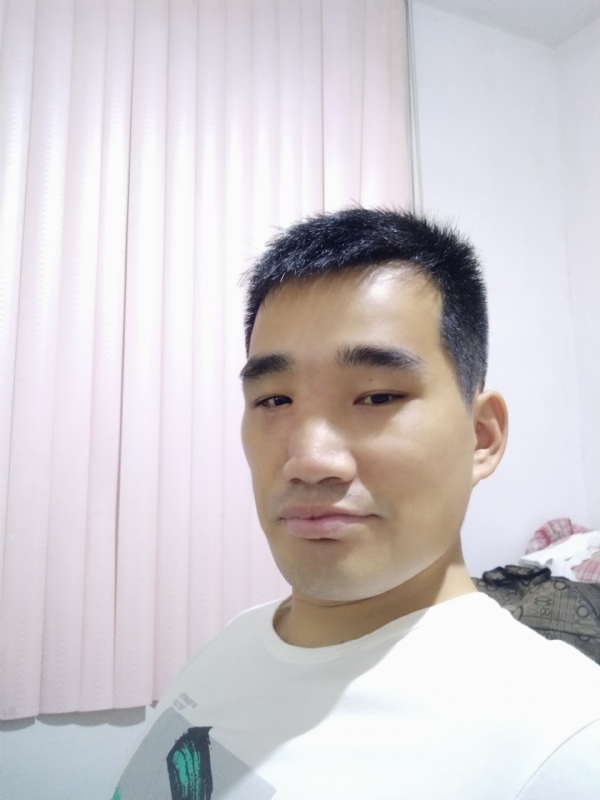 大男孩的第一张照片--东山相亲网