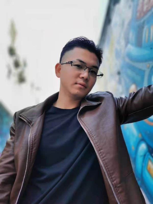 清歌曼舞的第一张照片--东山相亲网