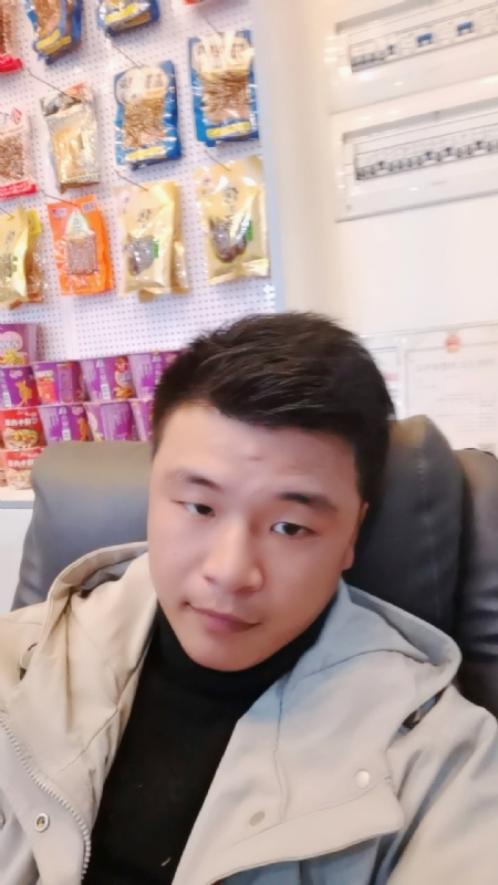 小宇的第一张照片--东山相亲网
