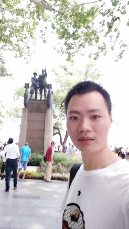 志东的第三张照片--东山相亲网
