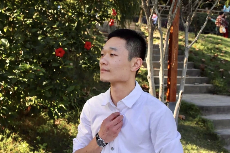 落落大方的第一张照片--东山相亲网