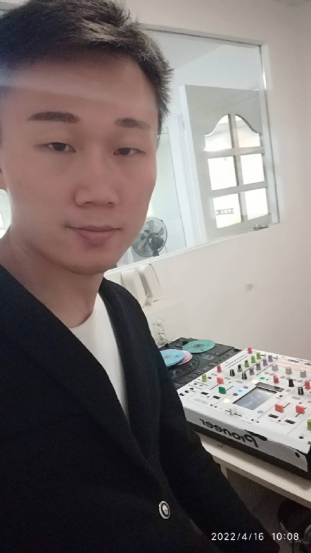 林锋的第二张照片--东山相亲网
