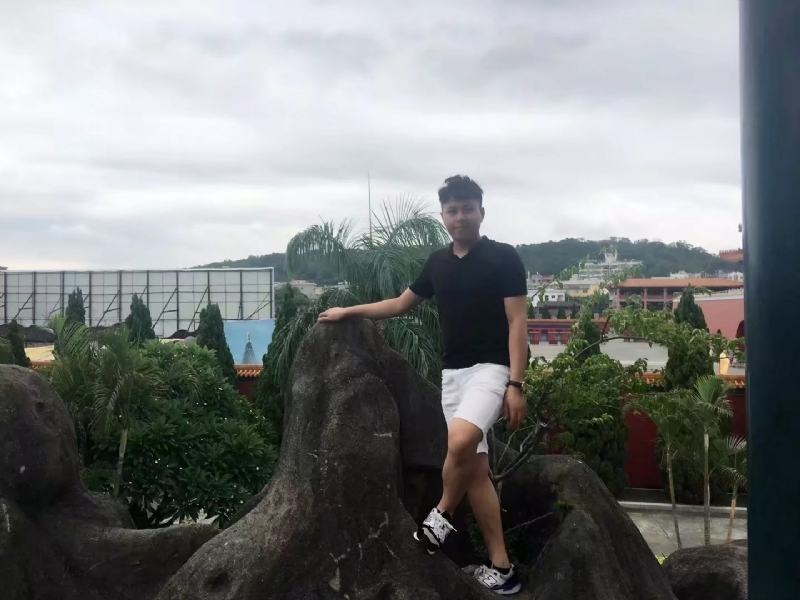 伟仔的第一张照片--东山相亲网