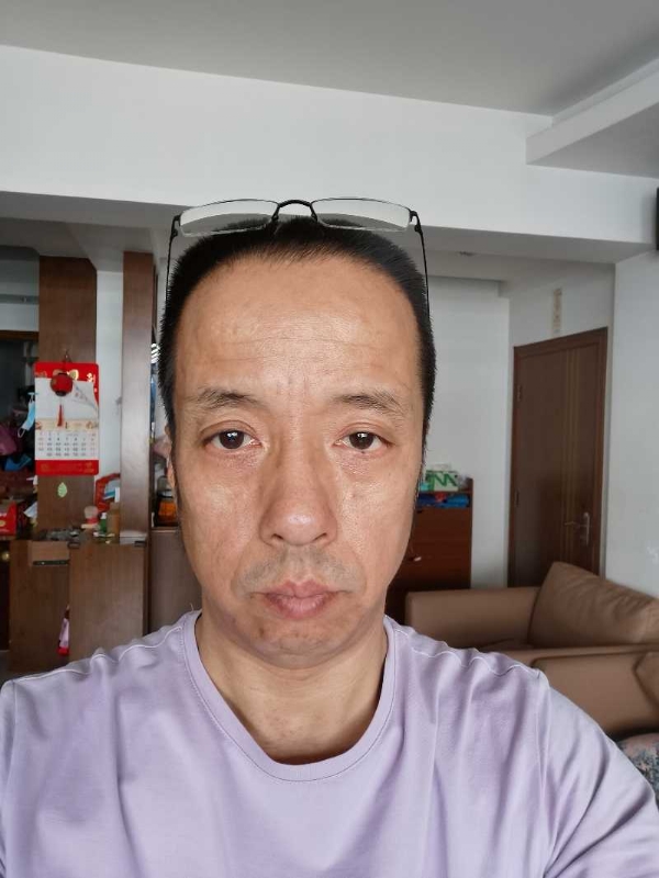 萨博的第一张照片--东山相亲网
