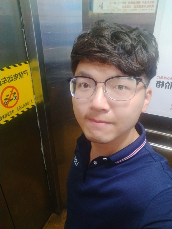 H先生的第二张照片--东山相亲网