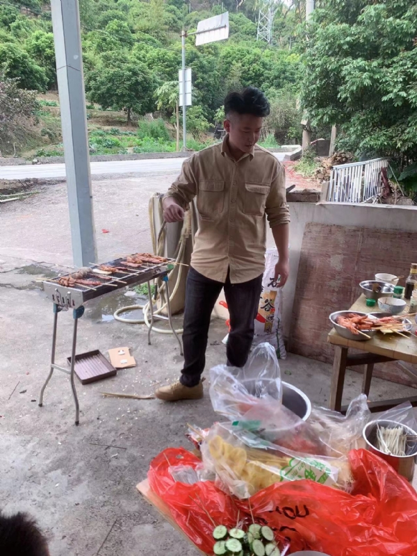 你黑我哟的第一张照片--东山相亲网