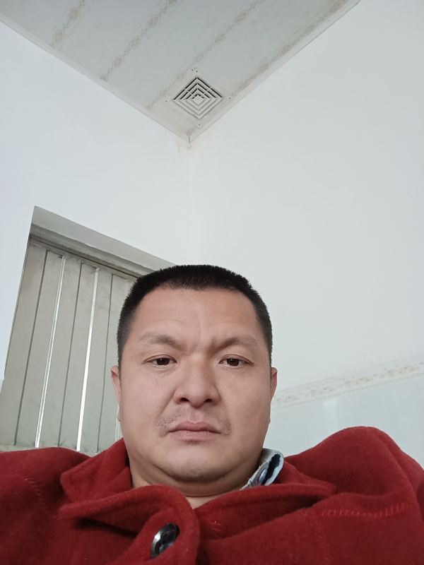 兰成龙的第一张照片--东山相亲网