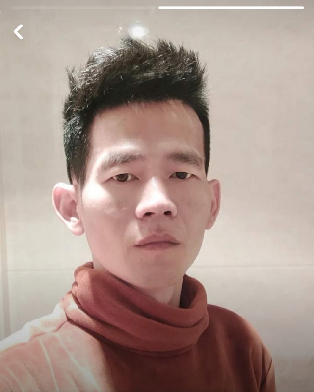 白了少年头的第一张照片--东山相亲网